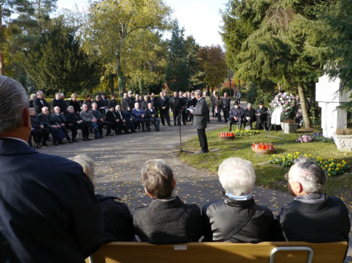 Allerheiligen am Denkmal der Billeder in Karlsruhe